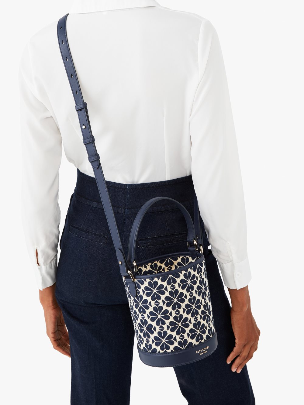 Women's blue multi spade flower jacquard picnic small bucket bag | Kate Spade